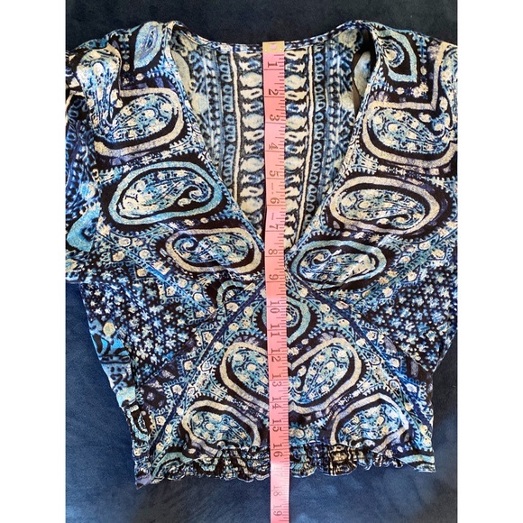 Free People Wild and Free Cropped Top / Blue White Black /Size XS - Picture 6 of 9